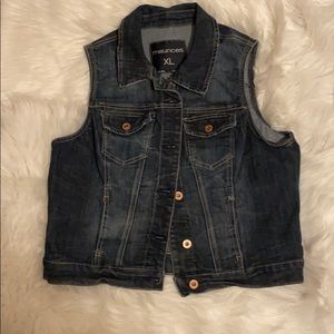 Cutoff jean jacket